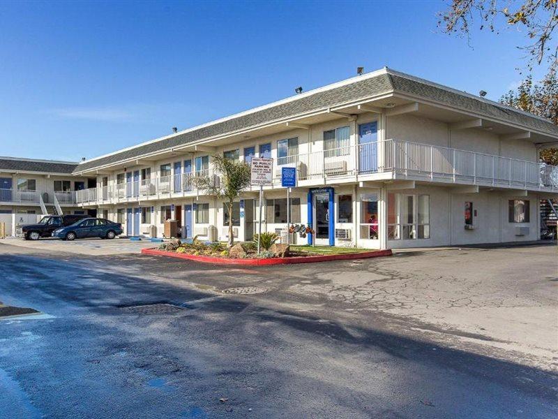 Motel 6 Hayward, Ca- Silicon Valley Gateway ภายนอก รูปภาพ
