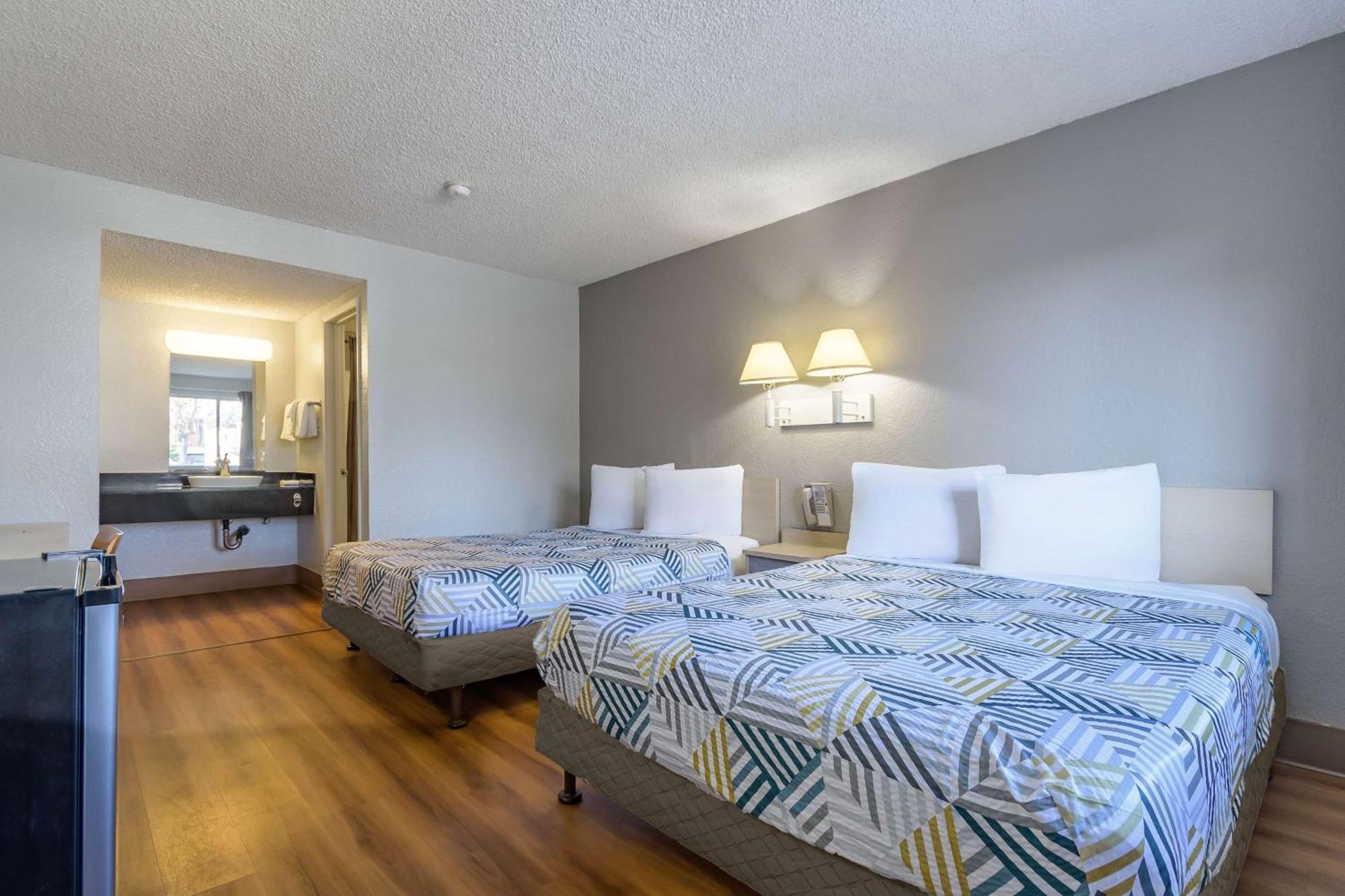 Motel 6 Hayward, Ca- Silicon Valley Gateway ภายนอก รูปภาพ