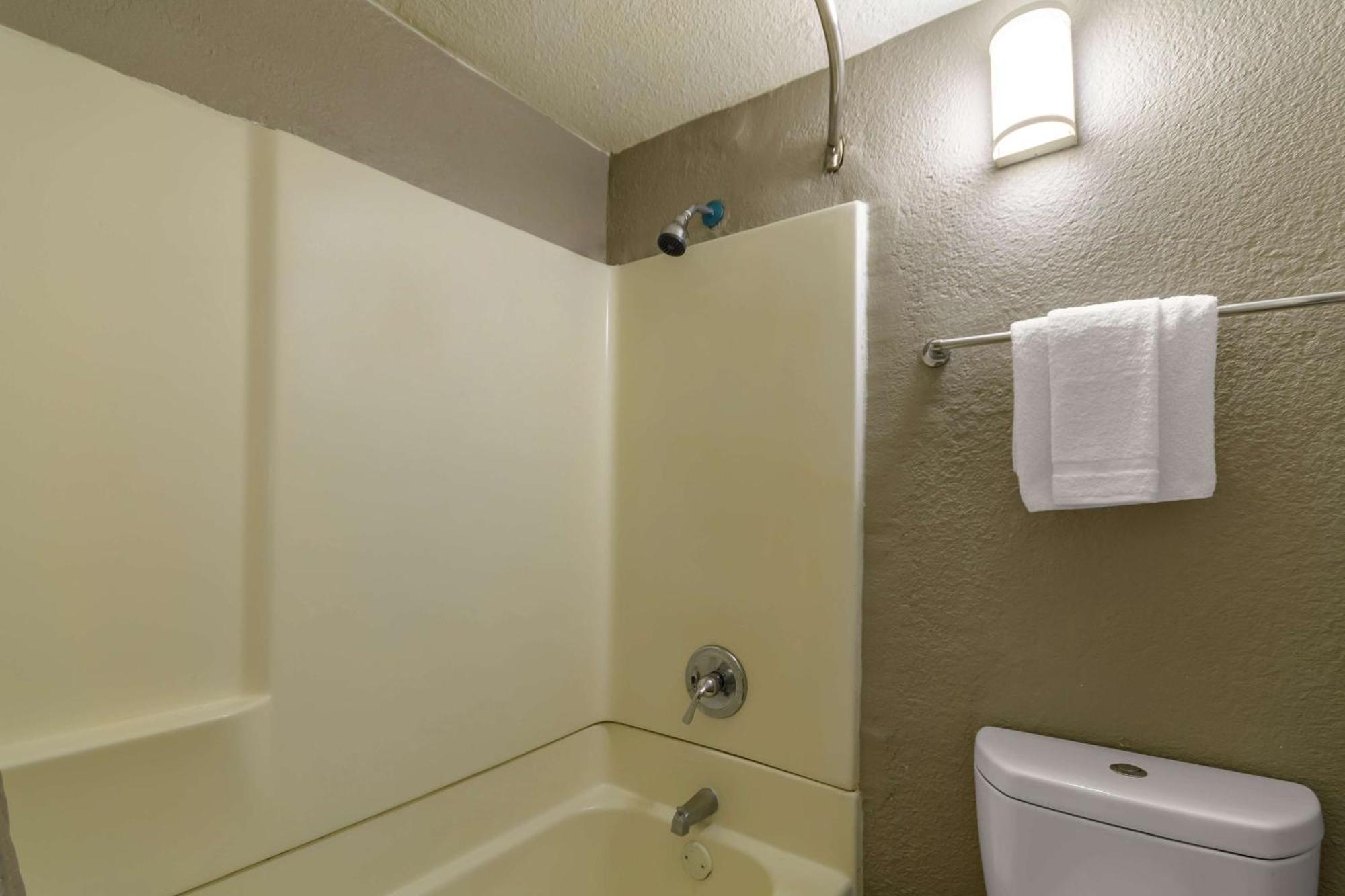 Motel 6 Hayward, Ca- Silicon Valley Gateway ภายนอก รูปภาพ