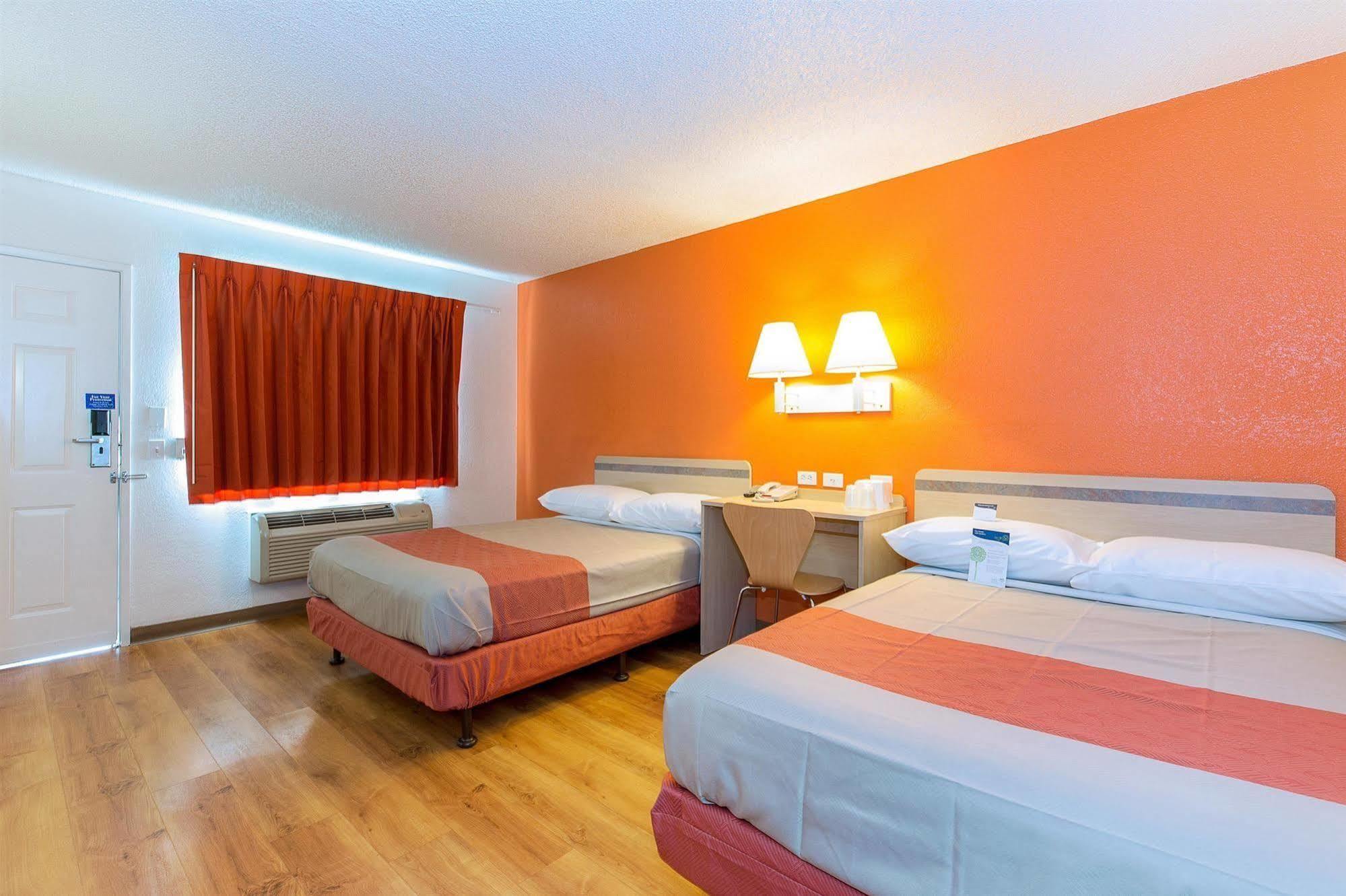 Motel 6 Hayward, Ca- Silicon Valley Gateway ภายนอก รูปภาพ